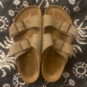 Birkenstock Suede Arizona Sandals Ladies 7 (EU 38)